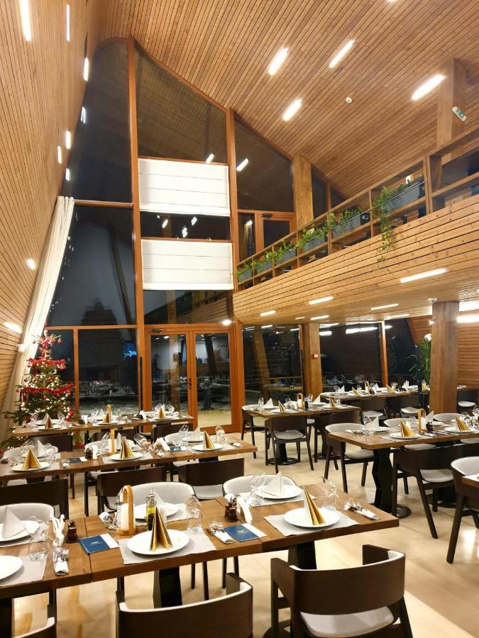 Cuibul De Lemn Hotel Rîşnov Luaran gambar