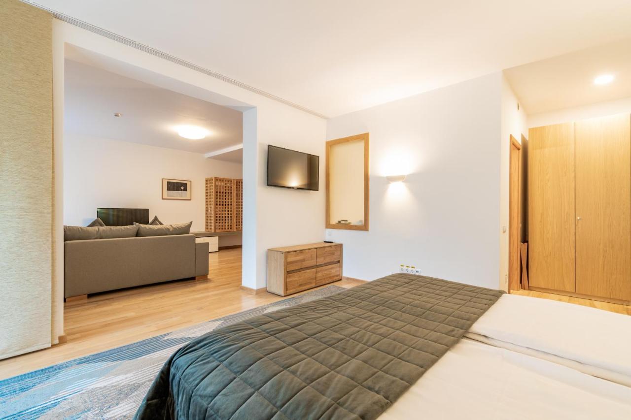 Cuibul De Lemn Hotel Rîşnov Luaran gambar