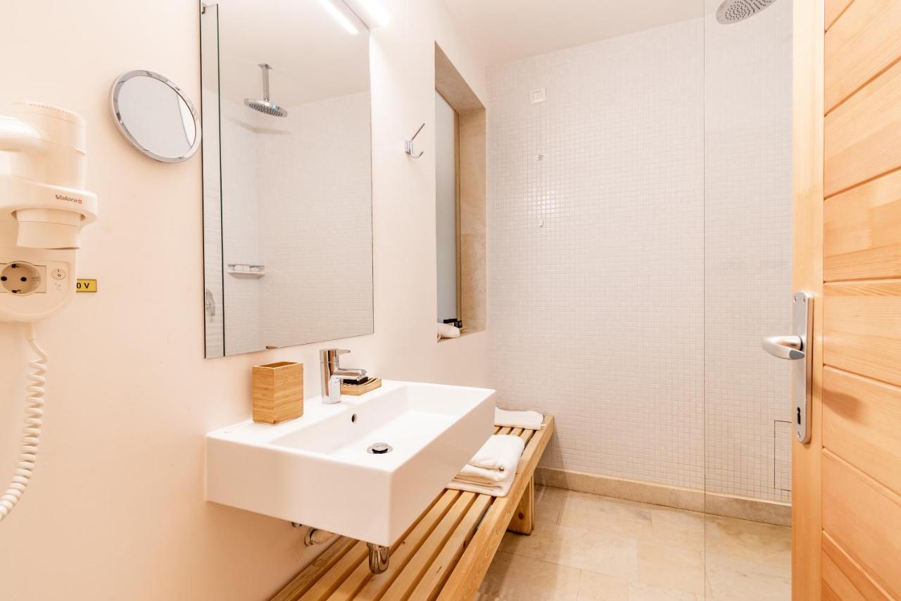 Cuibul De Lemn Hotel Rîşnov Luaran gambar