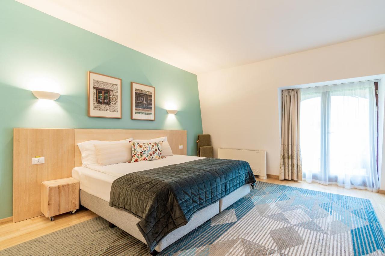Cuibul De Lemn Hotel Rîşnov Luaran gambar