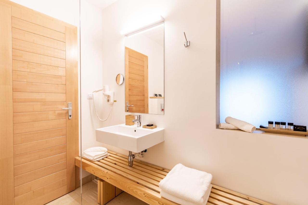 Cuibul De Lemn Hotel Rîşnov Luaran gambar